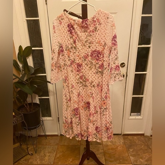 Christian MCLAUGHLIN PINK FLORAL LACE DRESS SIZE 14 - Picture 6 of 7